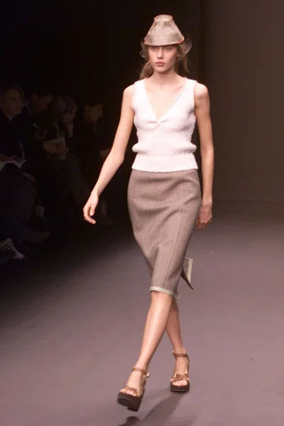 Look 1